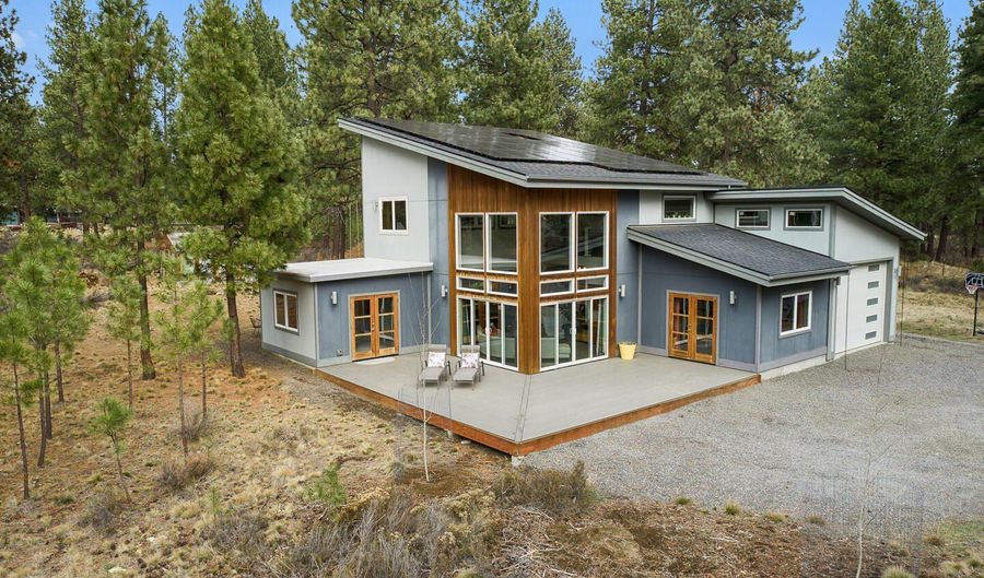 19354 Kiowa Rd, Bend, OR 97702 - 3 Beds, 2 Bath