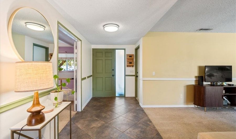 1668 Kenora, Escondido, CA 92027 - 3 Beds, 2 Bath