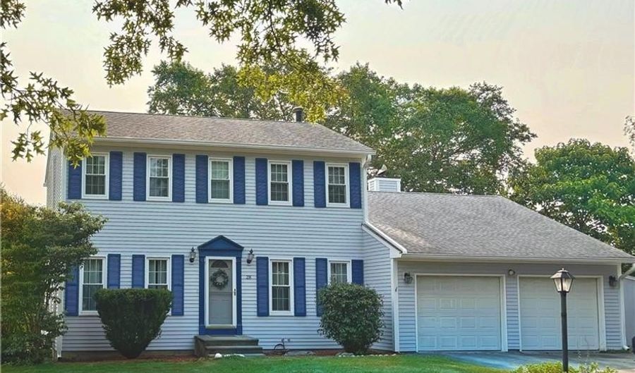 28 Mast Ct, Middletown, RI 02842 - 4 Beds, 4 Bath