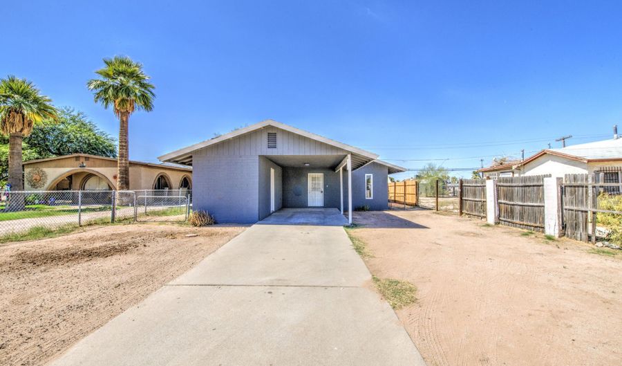 305 N MORRISON Ave, Casa Grande, AZ 85122 - 3 Beds, 2 Bath
