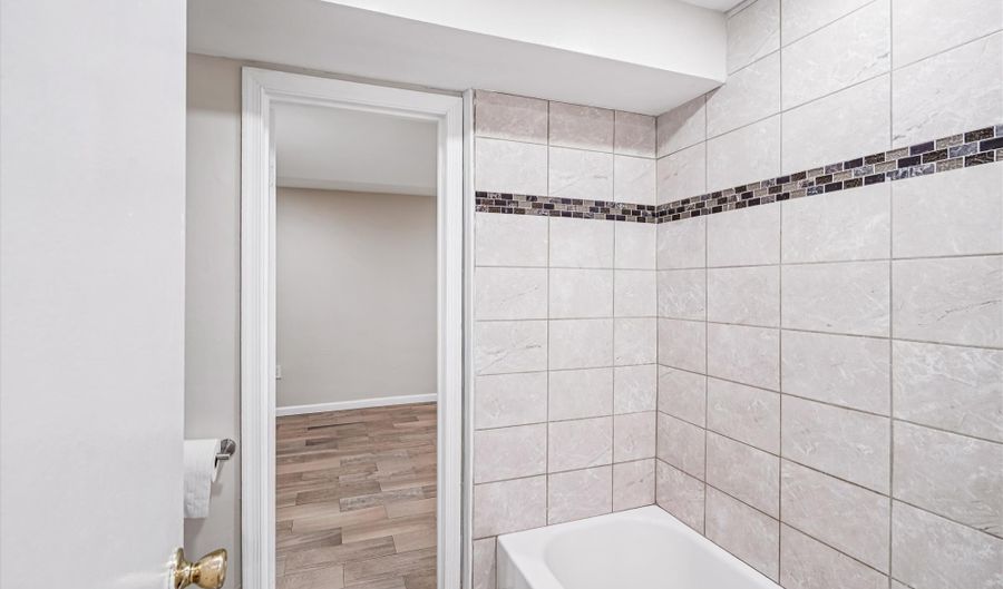 2236 PRINCE OF WALES Ct, Bowie, MD 20716 - 3 Beds, 2 Bath