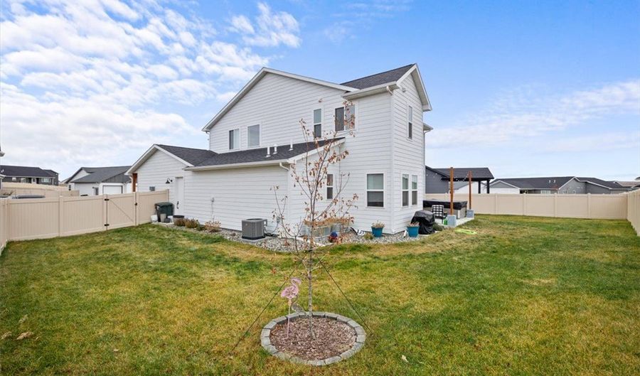 2445 W Bonito Loop, Billings, MT 59105 - 5 Beds, 3 Bath