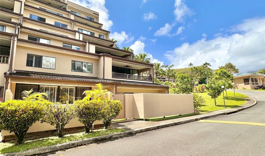 46-070 KONANE Pl 3502, Kaneohe, HI 96744 - 2 Beds, 2 Bath