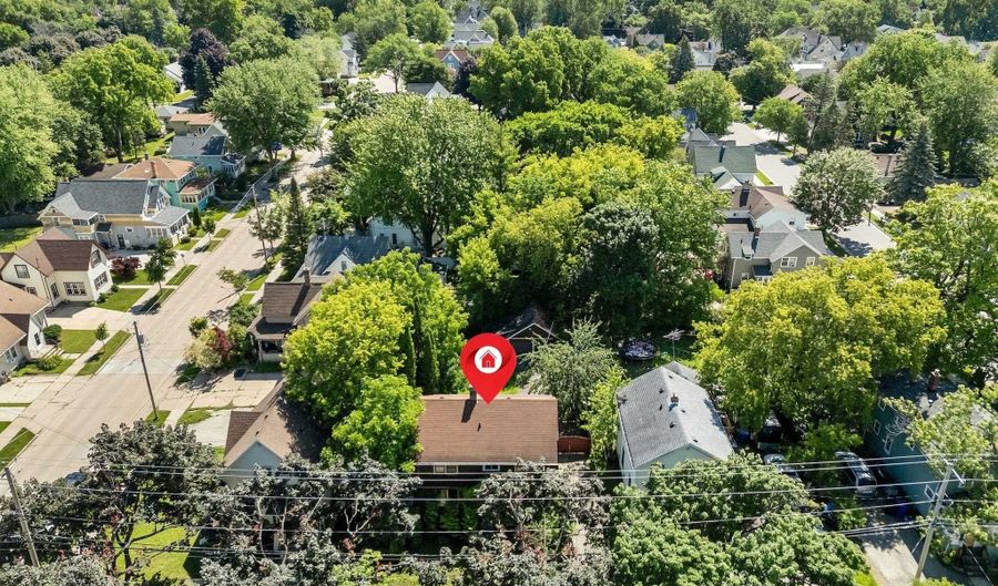 536 N MEADE St, Appleton, WI 54911 - 4 Beds, 3 Bath
