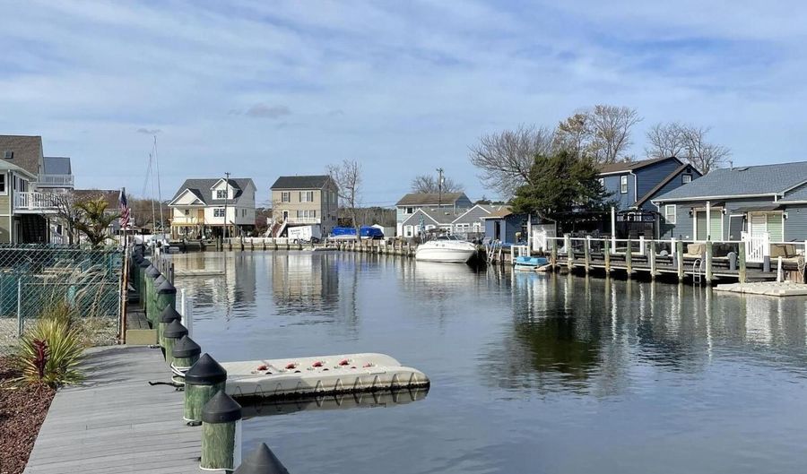 237 Butler Blvd, Bayville, NJ 08721 - 2 Beds, 1 Bath