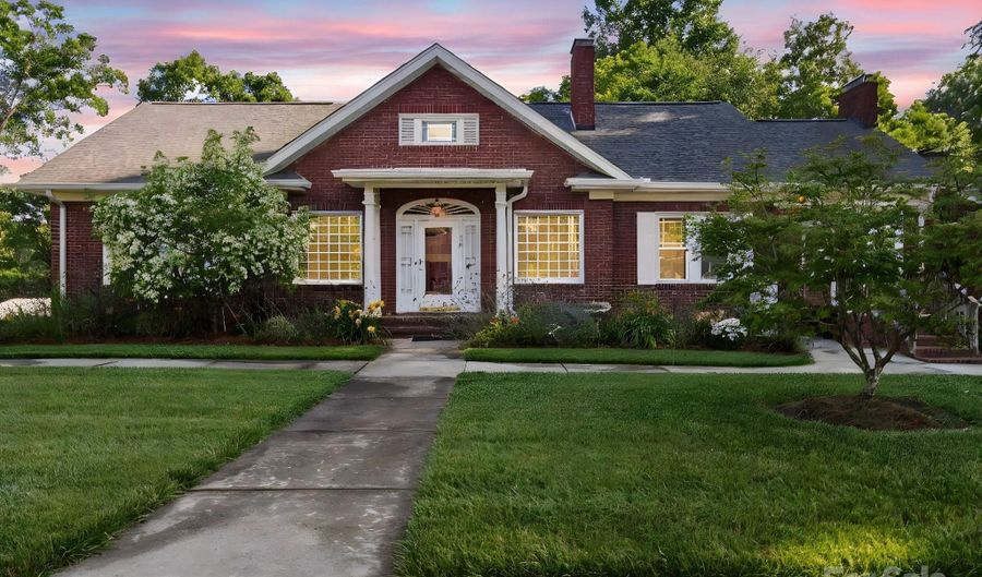 729 Montgomery Ave, Albemarle, NC 28001 - 3 Beds, 3 Bath