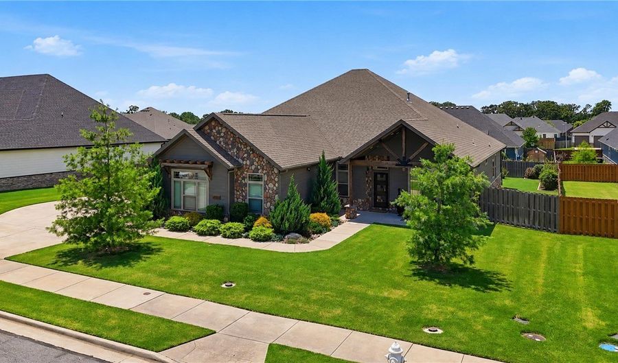 3731 Bitterroot St, Bentonville, AR 72712 - 4 Beds, 3 Bath