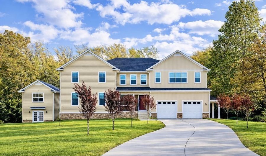 7313 BYRNELEY Ln, Annandale, VA 22003 - 9 Beds, 9 Bath