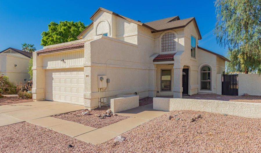 1621 N CHIPPEWA Dr, Chandler, AZ 85224 - 3 Beds, 3 Bath