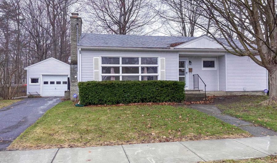 38 Marshall Dr, Burlington, VT 05408 - 3 Beds, 2 Bath