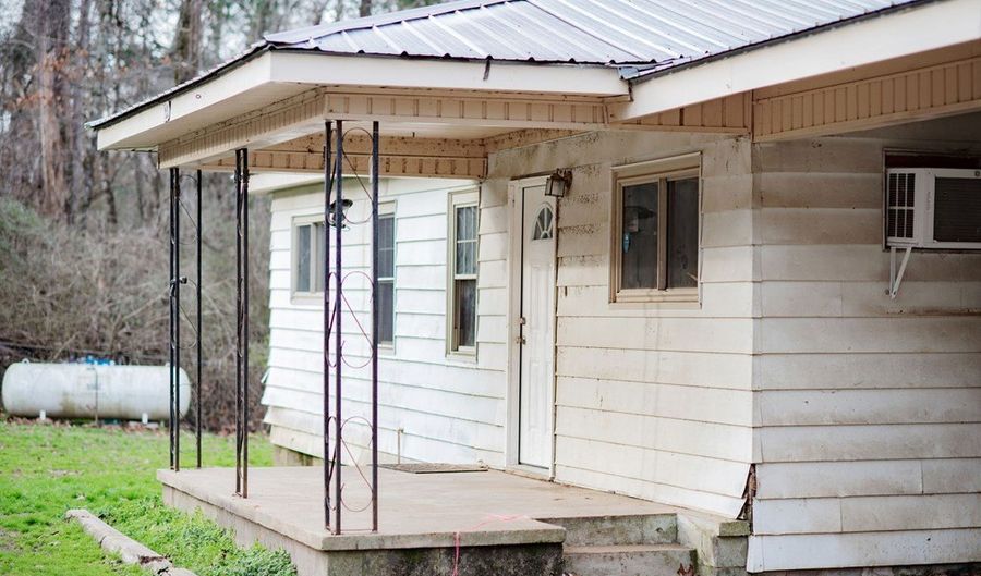 51 Business 7 N, Abbeville, MS 38801 - 3 Beds, 2 Bath
