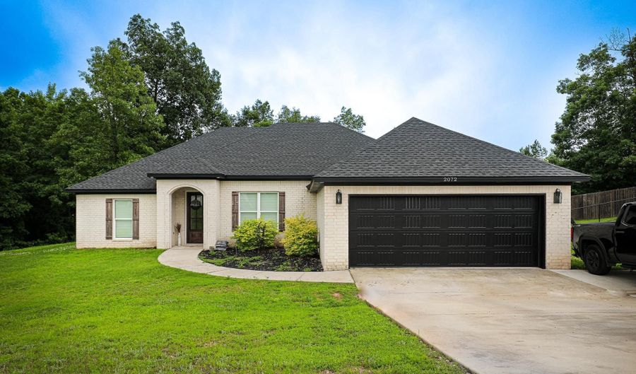 2072 Creekwood Cir, Bauxite, AR 72011 - 3 Beds, 2 Bath