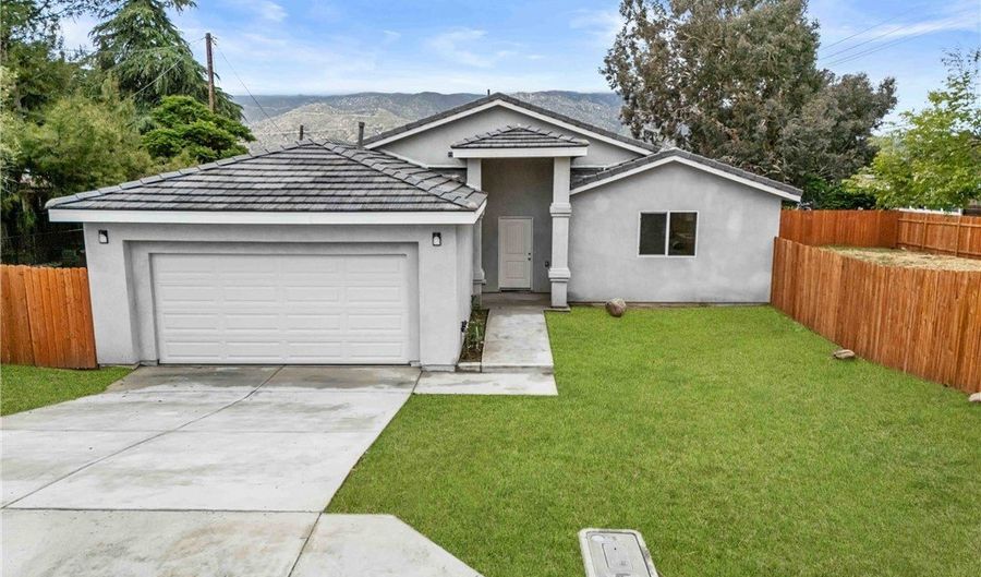 230 E Hoffer St, Banning, CA 92220 - 3 Beds, 2 Bath