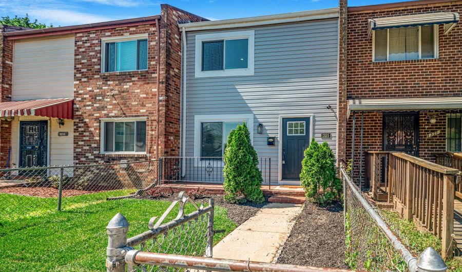 1325 BARNABY Ter SE, Washington, DC 20032 - 3 Beds, 3 Bath