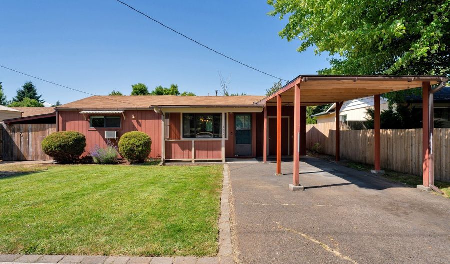630 COLONIAL Dr, Springfield, OR 97477 - 3 Beds, 1 Bath