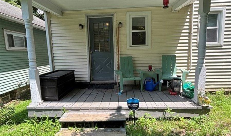 126 Spring St, Aliquippa, PA 15001 - 4 Beds, 2 Bath