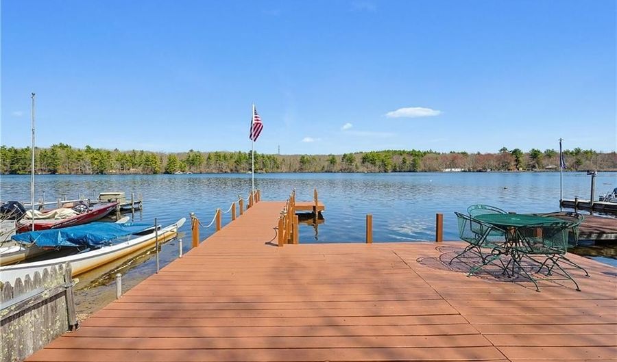 33 Airy Acres Dr, Glocester, RI 02814 - 2 Beds, 3 Bath