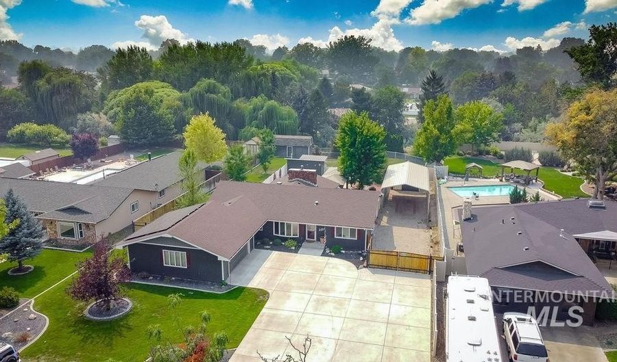 2120 Idaho Ave, Caldwell, ID 83605 - 3 Beds, 2 Bath