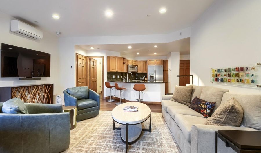 1280 Village Rd 305, Beaver Creek, CO 81620 - 2 Beds, 3 Bath