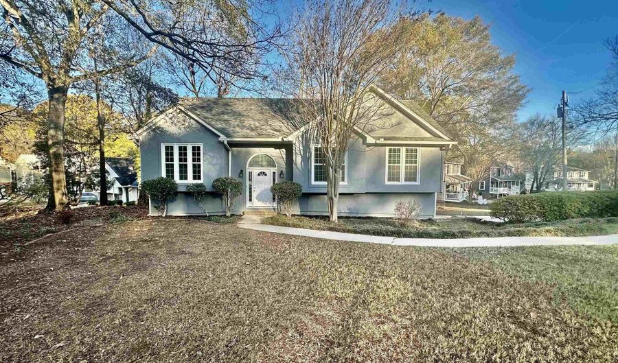 201 SHALIMAR Cir, Alabaster, AL 35007 - 4 Beds, 3 Bath