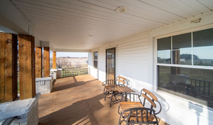 1801 Lee Center Rd, Amboy, IL 61310 - 4 Beds, 2 Bath