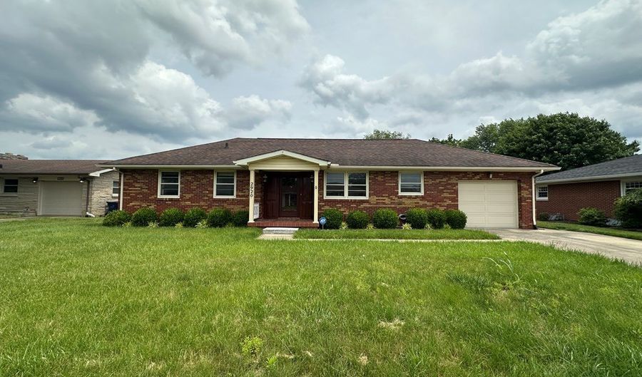 2920 Ranch Rd, Ashland, KY 41102 - 5 Beds, 4 Bath