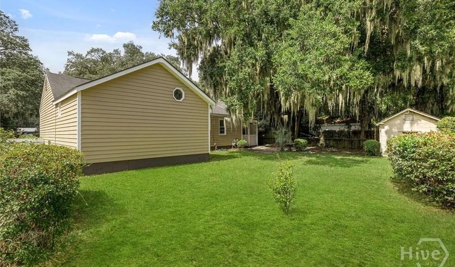 1948 Cokesbury Dr, Savannah, GA 31406 - 3 Beds, 2 Bath
