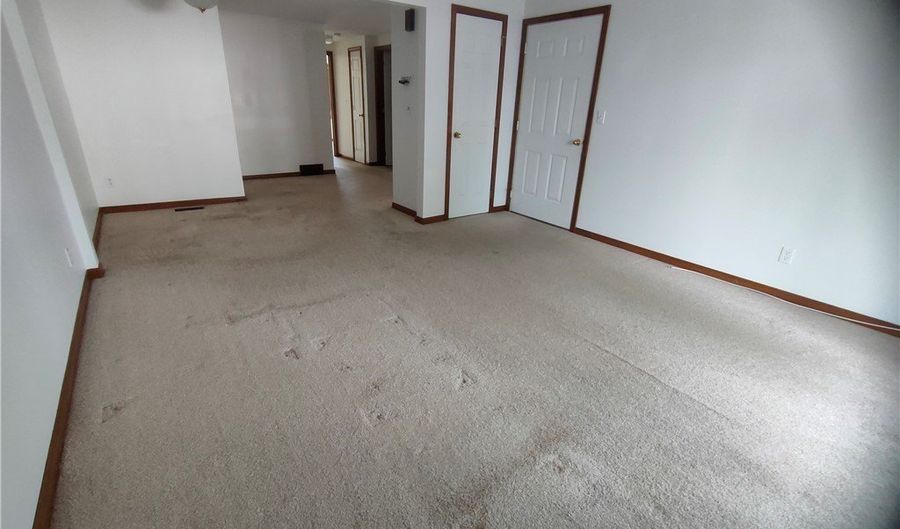 4617 Chestnut Ridge Rd I, Amherst, NY 14228 - 2 Beds, 2 Bath