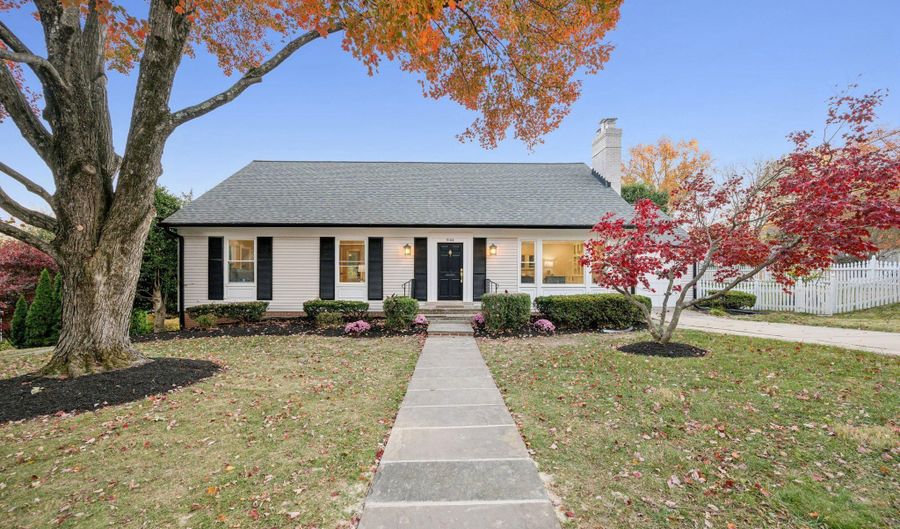 5144 WESTPATH Way, Bethesda, MD 20816 - 5 Beds, 3 Bath