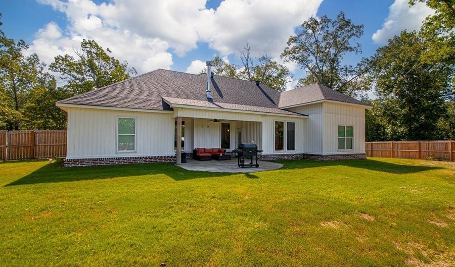 5947 Beth Ln Ln, Benton, AR 72019 - 4 Beds, 3 Bath
