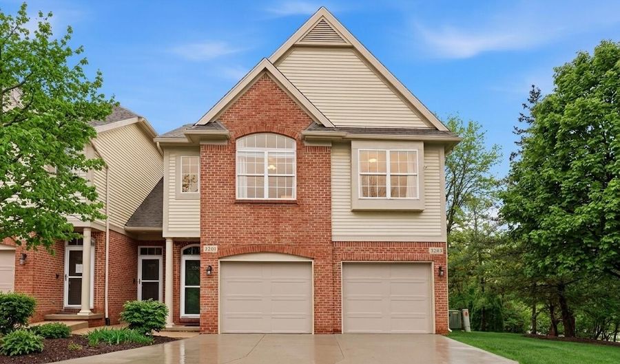 3201 Asher Rd, Ann Arbor, MI 48104 - 2 Beds, 3 Bath