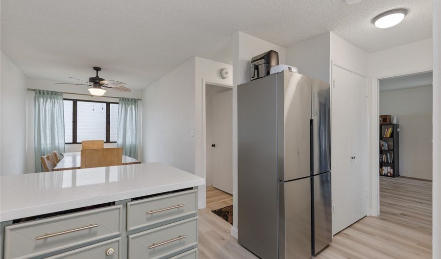 98-512 Kaonohi St 49-3, Aiea, HI 96701 - 4 Beds, 4 Bath