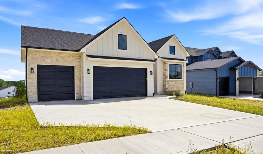 2605 Ponte Pl, Adel, IA 50003 - 5 Beds, 3 Bath