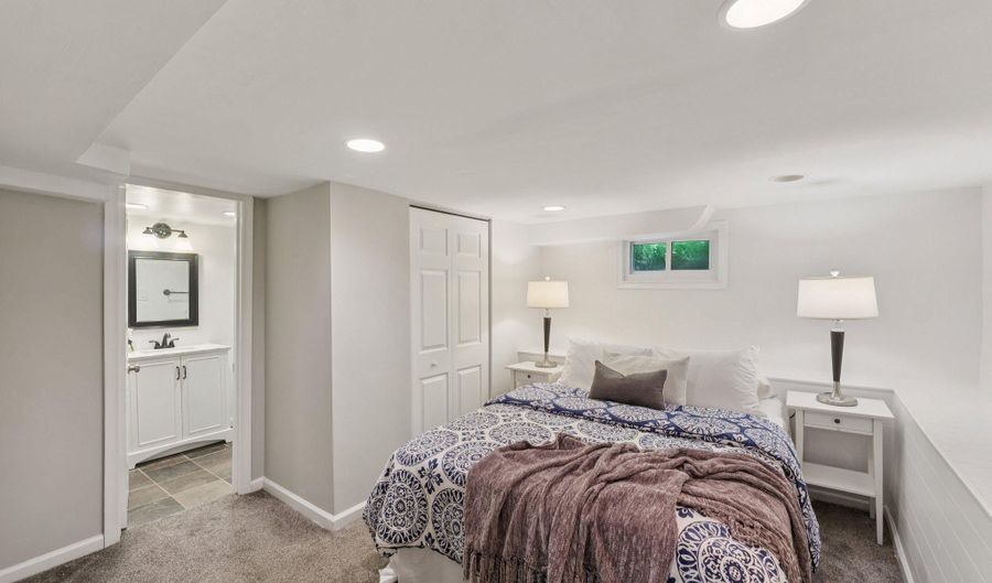 606 DOUGLASS Ave, Rockville, MD 20850 - 3 Beds, 2 Bath