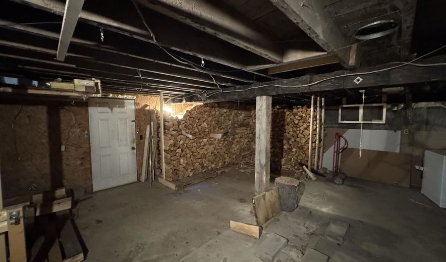 210 Dartt Hill Rd, Bethel, VT 05032 - 2 Beds, 1 Bath