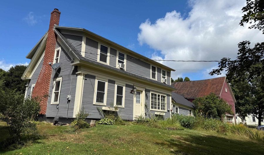 806 Main St, Albany, VT 05820 - 3 Beds, 2 Bath
