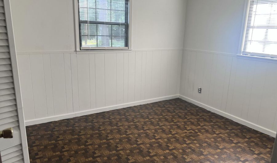 582 Parkwood Ter, Allendale, SC 29810 - 2 Beds, 1 Bath