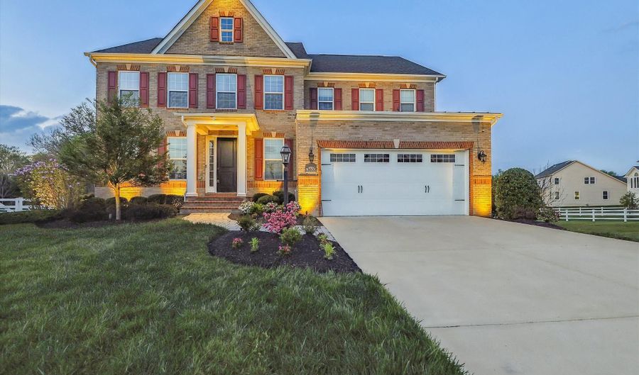 13602 GREENS DISCOVERY Ct, Bowie, MD 20720 - 4 Beds, 5 Bath