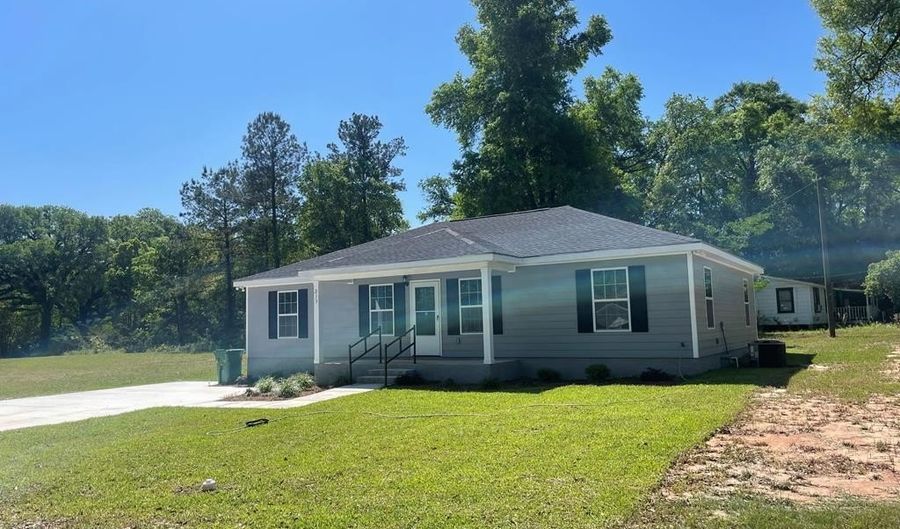 213 Columbia, Bainbridge, GA 39819 - 3 Beds, 2 Bath