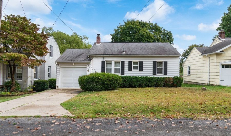 3739 BOWER Ave, Akron, OH 44319 - 2 Beds, 1 Bath