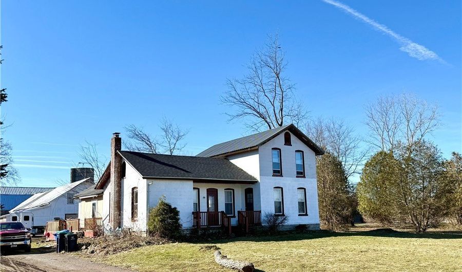 13123 Main Rd, Akron, NY 14001 - 3 Beds, 2 Bath