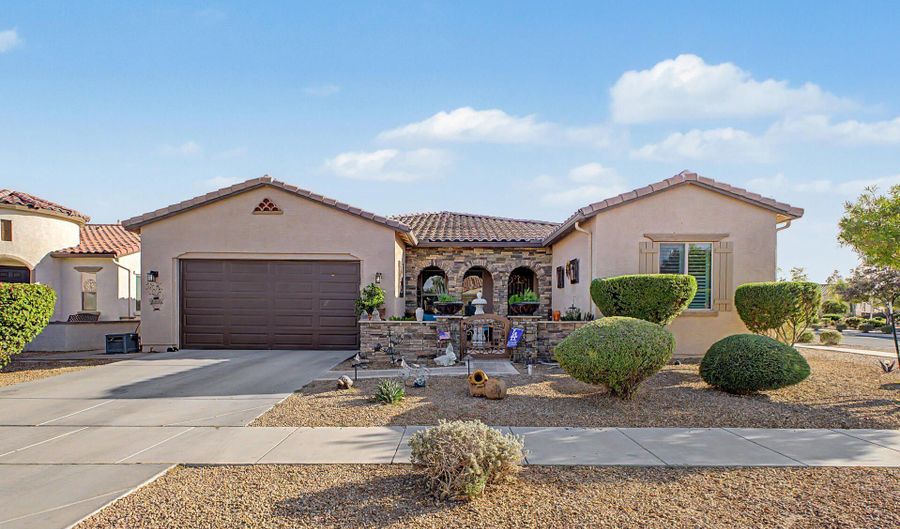 2623 E MARCOS Dr, Casa Grande, AZ 85194 - 3 Beds, 3 Bath