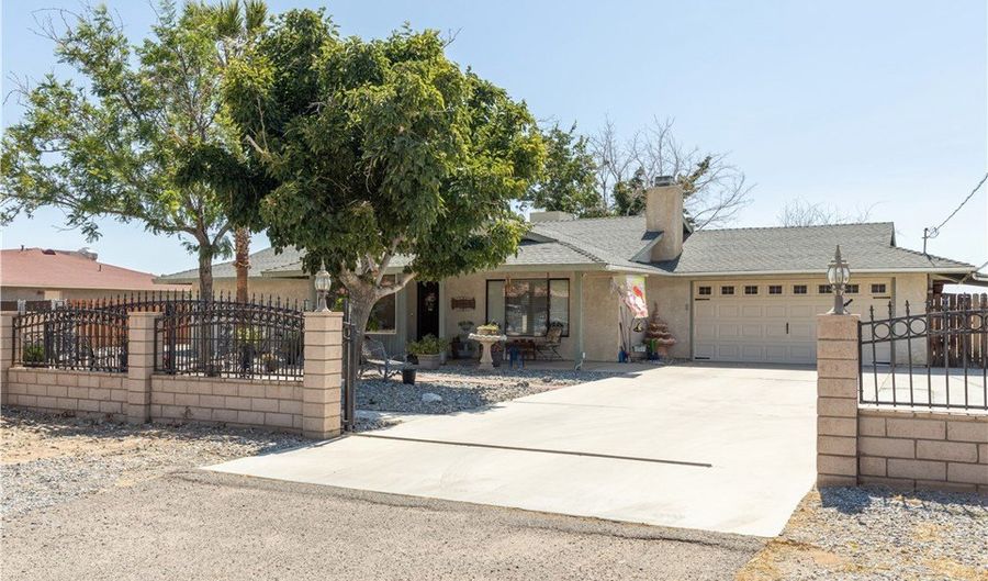 12386 Pawnee Rd, Apple Valley, CA 92308 - 3 Beds, 2 Bath