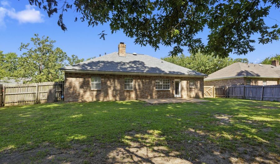 233 Mallard Dr, Brandon, MS 39047 - 3 Beds, 2 Bath