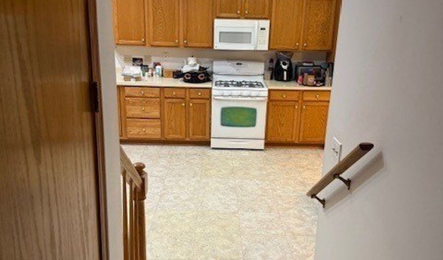11436 S MAGNOLIA Ln, Alsip, IL 60803 - 3 Beds, 3 Bath