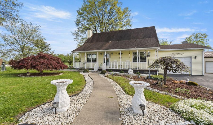 4759 Ironworks Rd, Winchester, KY 40391 - 3 Beds, 2 Bath