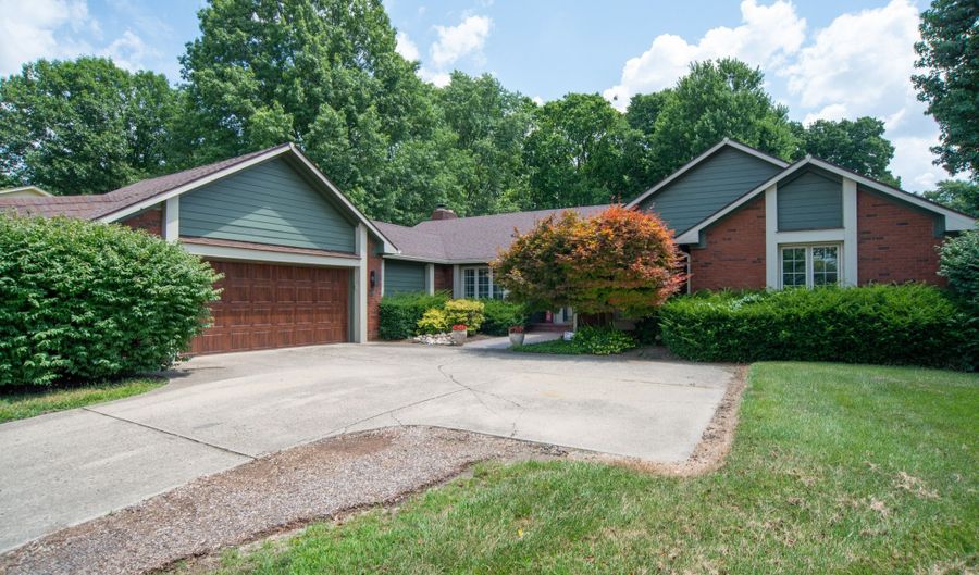 8841 Rocky Ridge Rd, Indianapolis, IN 46217 - 4 Beds, 3 Bath