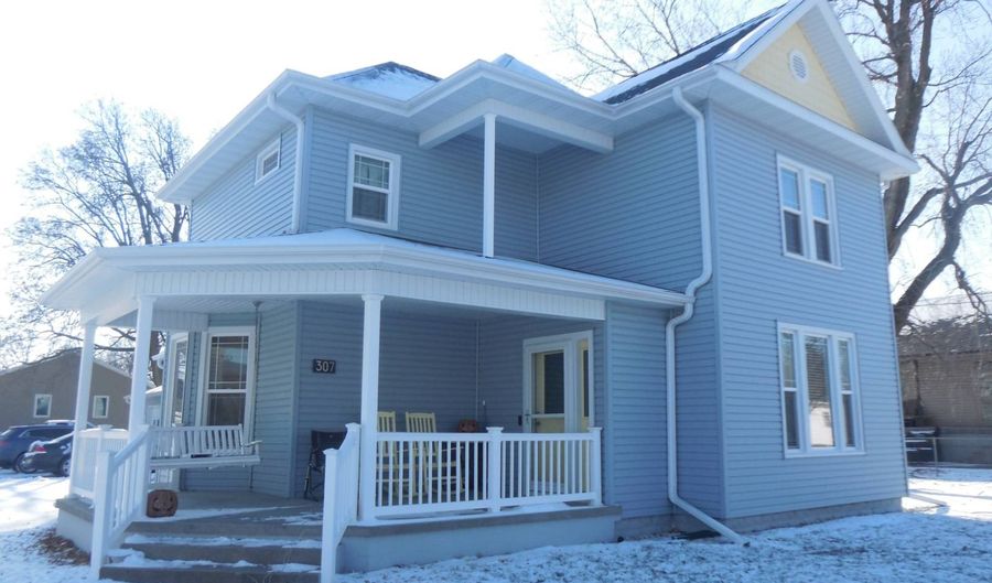 307 W Fairview St, Albion, NE 68620 - 3 Beds, 2 Bath