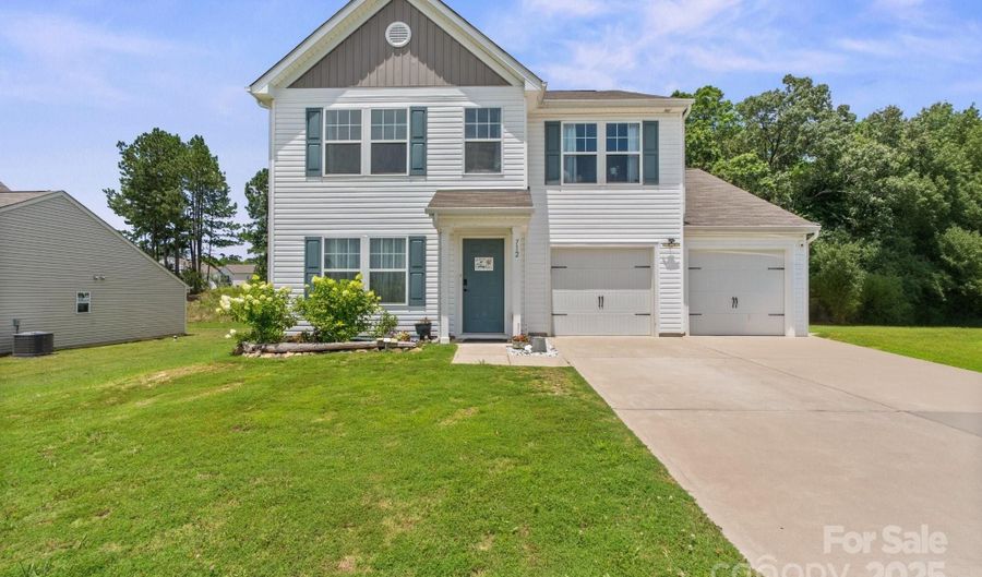 712 Coventry Dr, Albemarle, NC 28001 - 4 Beds, 4 Bath