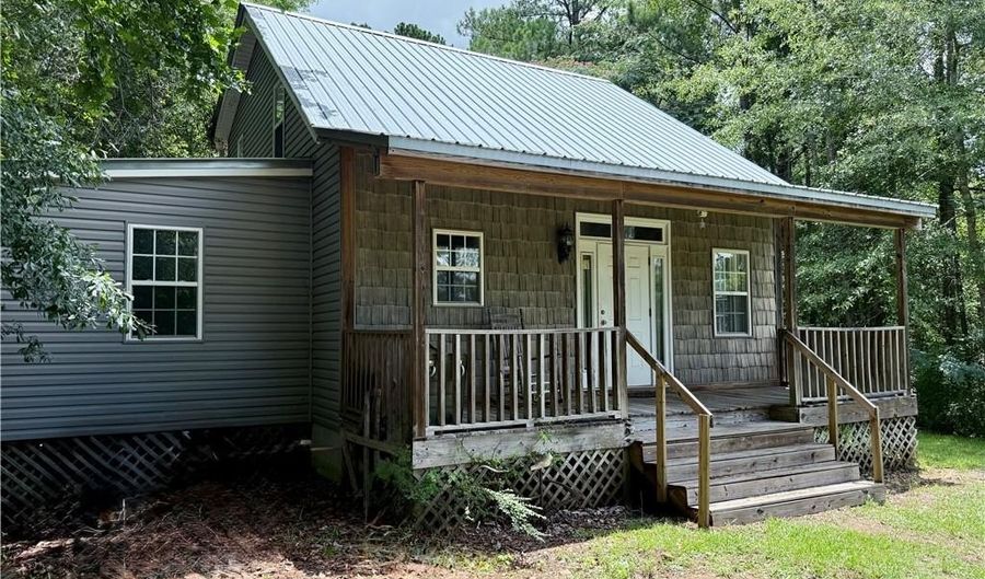 460 WAVERLY Rd, Auburn, AL 36832 - 2 Beds, 3 Bath